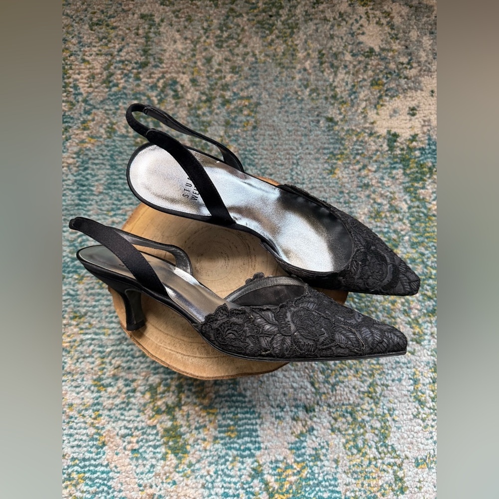 NWOT vintage 90s Y2K Stuart Weitzman lace slingback kitten heels, size 6.5M